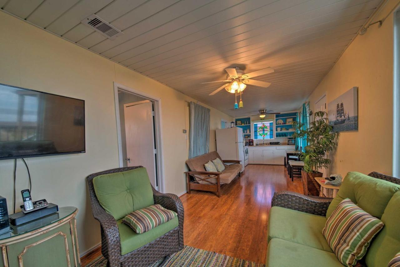 Galveston Beach House With Private Deck And Gulf Views Exteriör bild