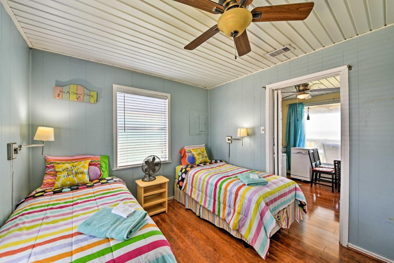 Galveston Beach House With Private Deck And Gulf Views Exteriör bild
