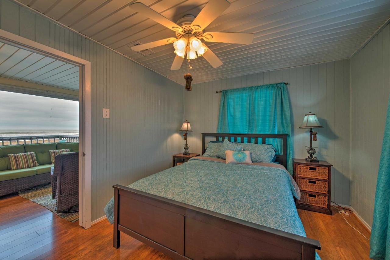 Galveston Beach House With Private Deck And Gulf Views Exteriör bild
