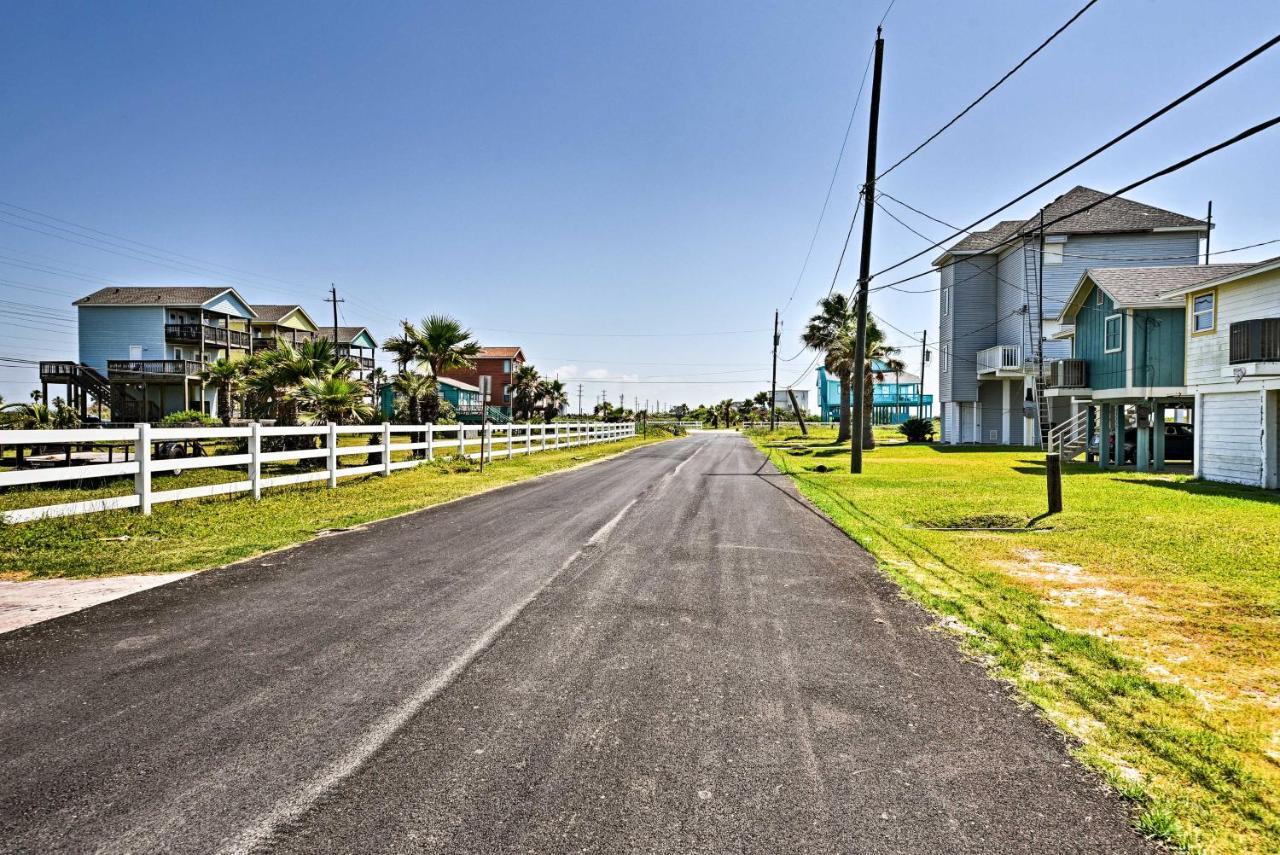 Galveston Beach House With Private Deck And Gulf Views Exteriör bild